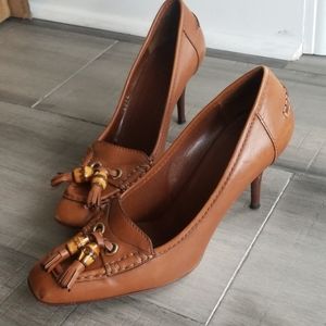 Gucci pumps with tassel size 7B